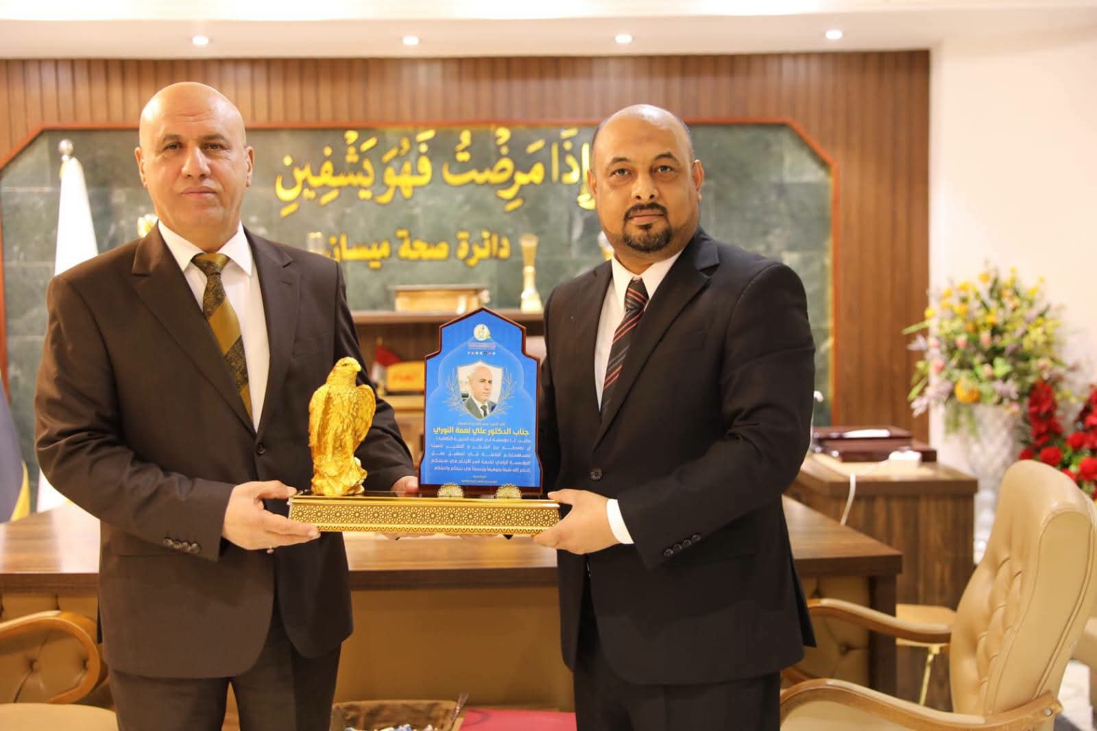 مؤسسة أبي الزهراء الخيرية الثقافية تكرّم مدير عام صحة ميسان ومدير شعبة شؤون المواطنين تقديراً لجهودهما الإنسانية