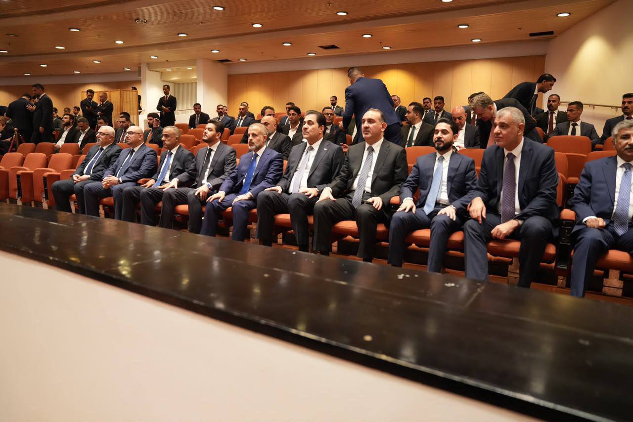 مجلس النواب يصوّت على 11 مرشحاً لتولي حقائب وزارية بحضور 261 نائباً